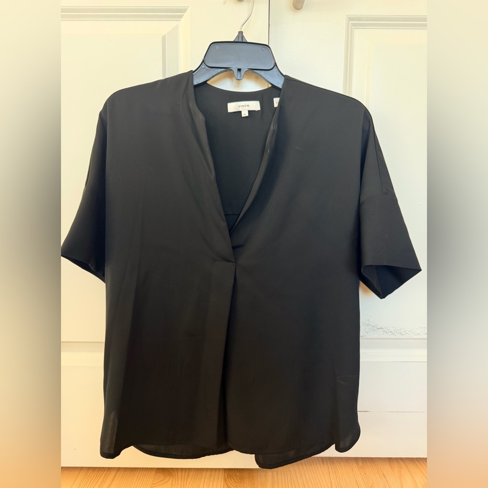 Vince 92% Silk V-Neck Blouse